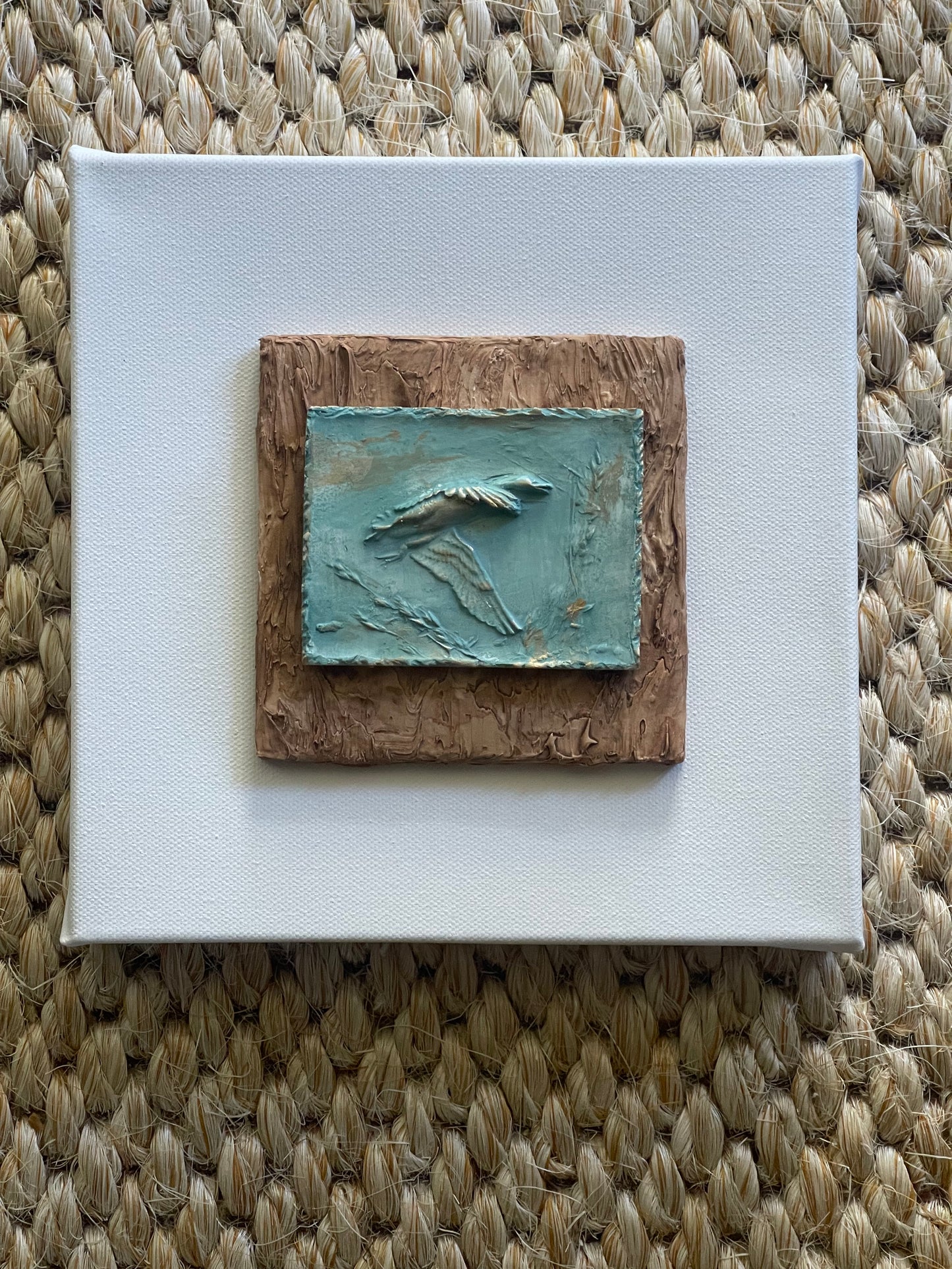 Delta Migration with textural background