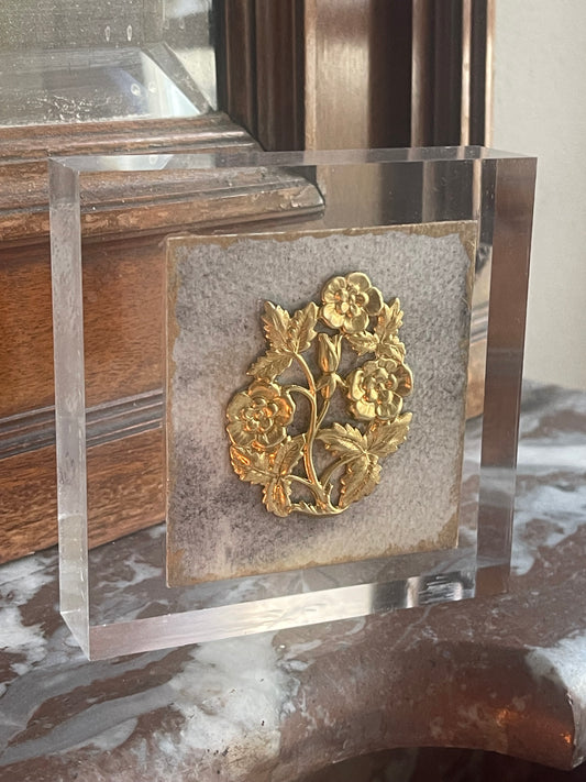 River Delta Blooms in Grey- Bouquet with leaves